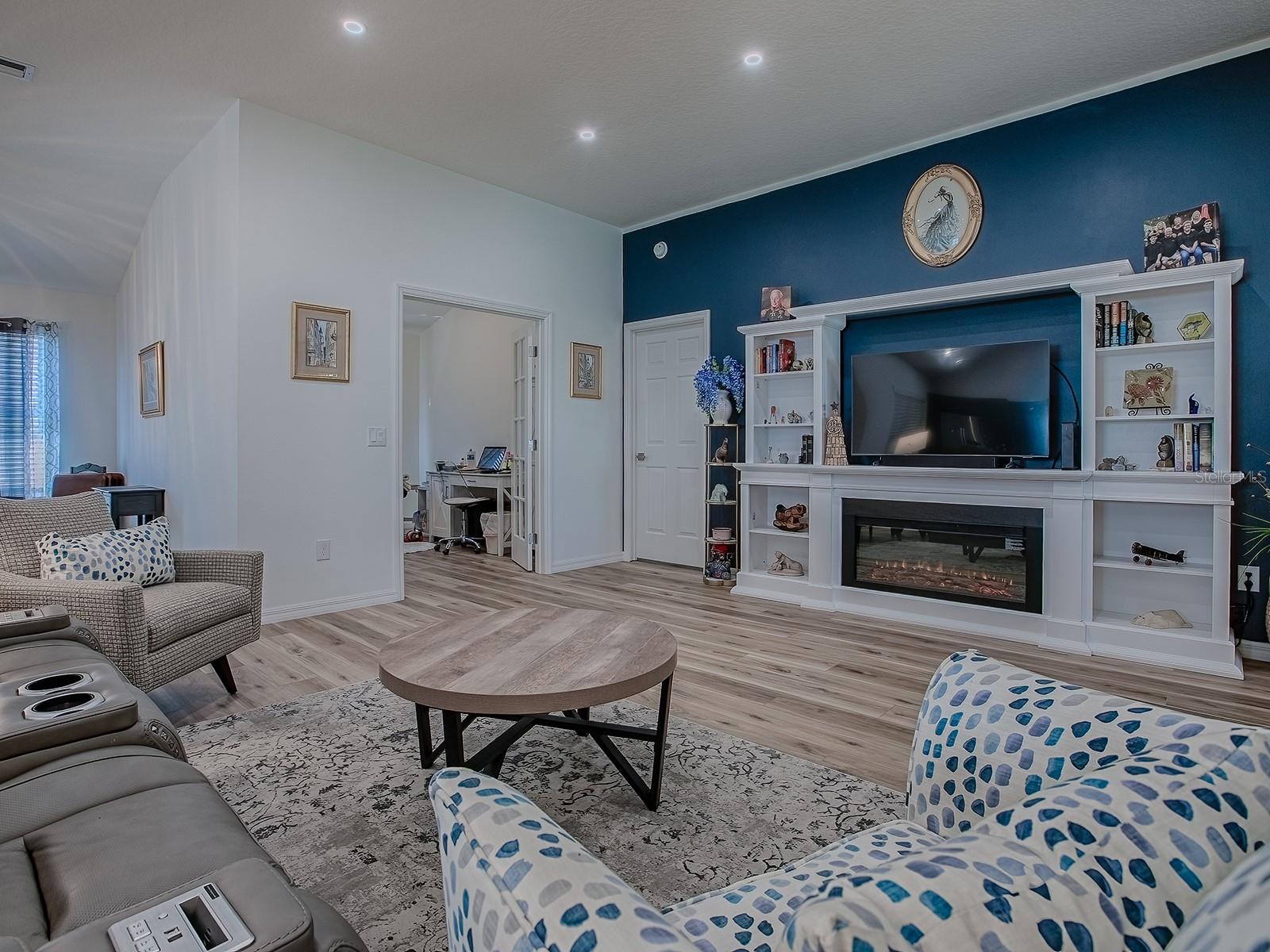 1010 VENTURA DR, THE VILLAGES, FL, 32159