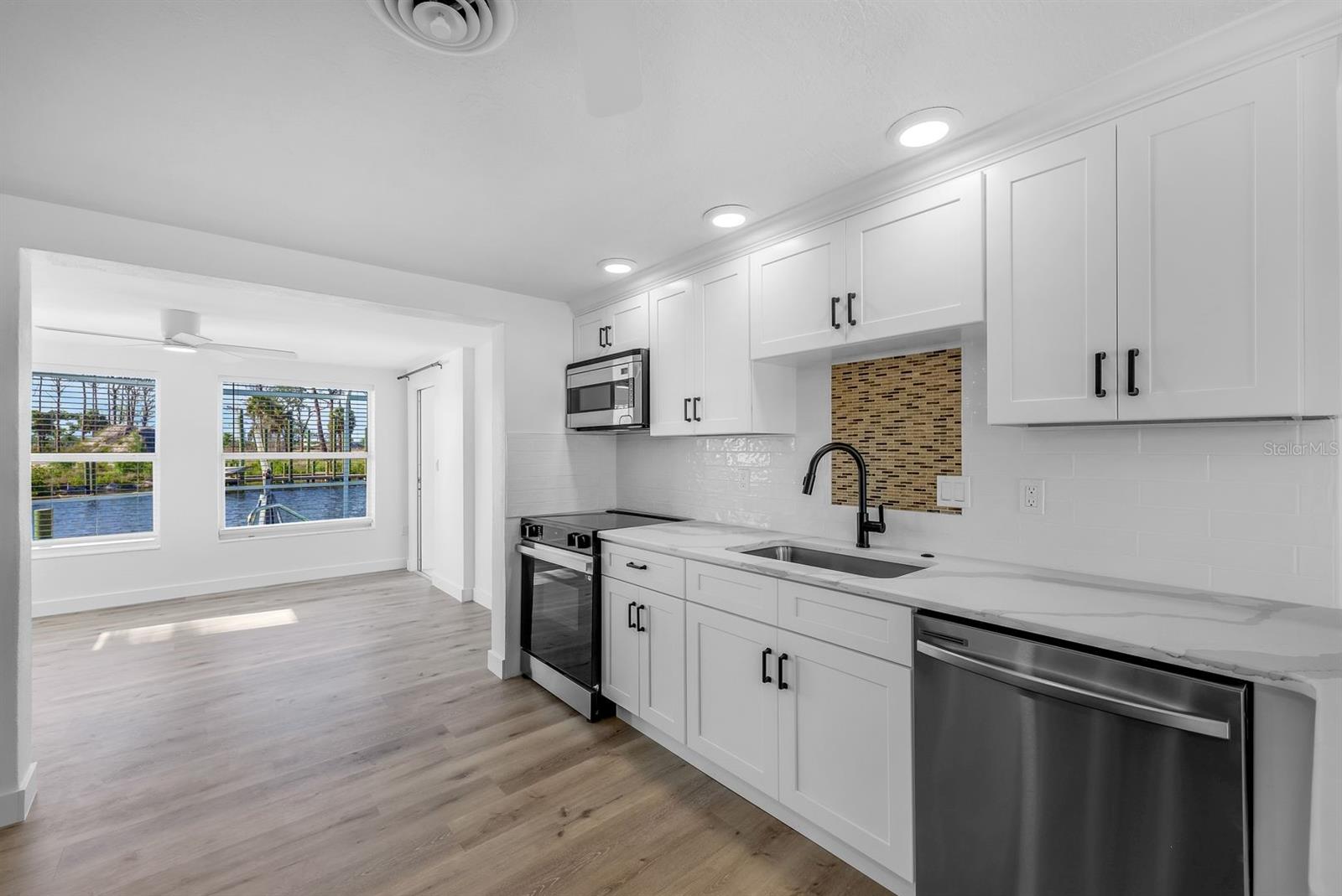 1020 DRURY LN, ENGLEWOOD, FL, 34224
