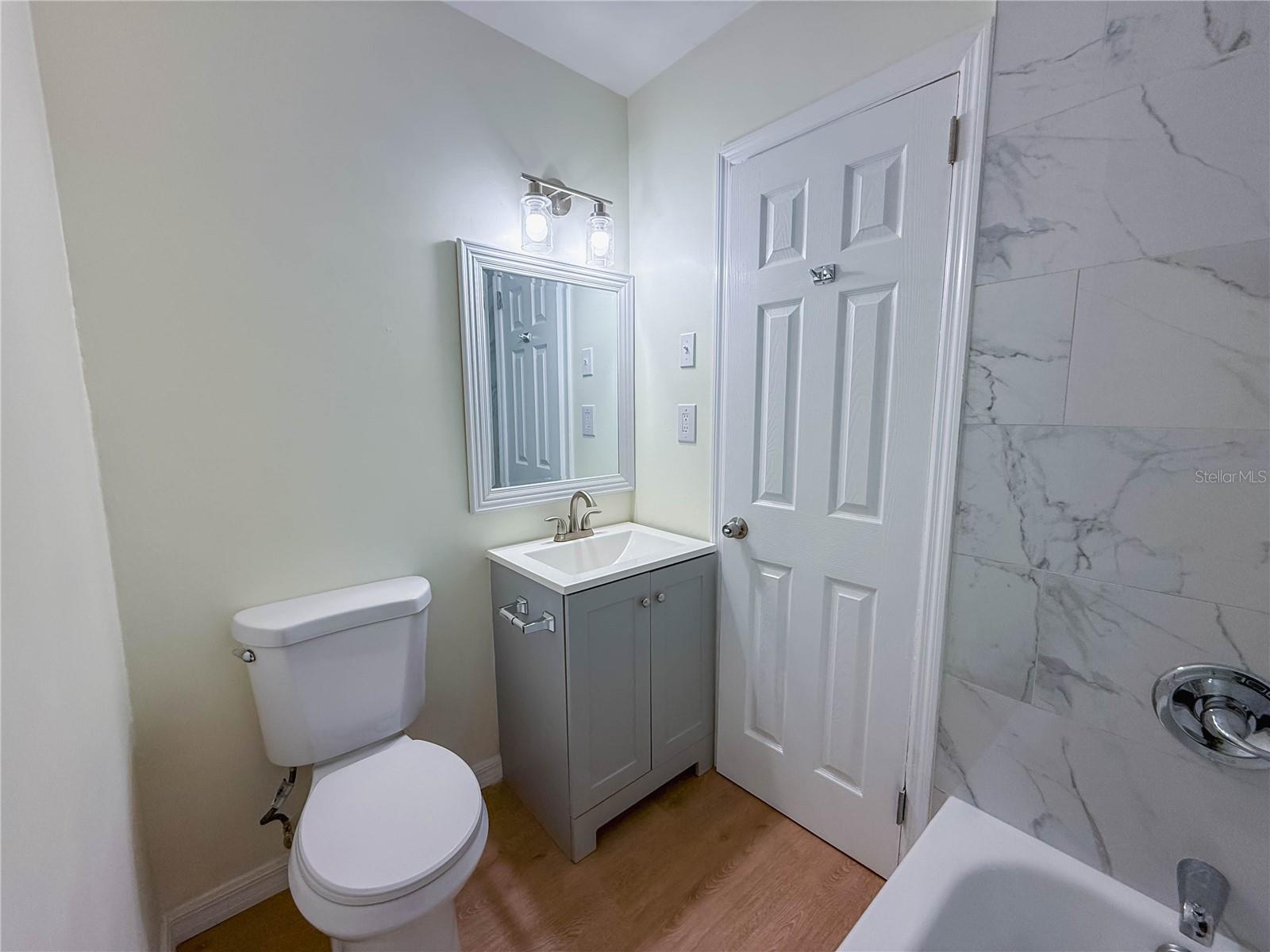 624 N NEW HAMPSHIRE AVE, TAVARES, FL, 32778