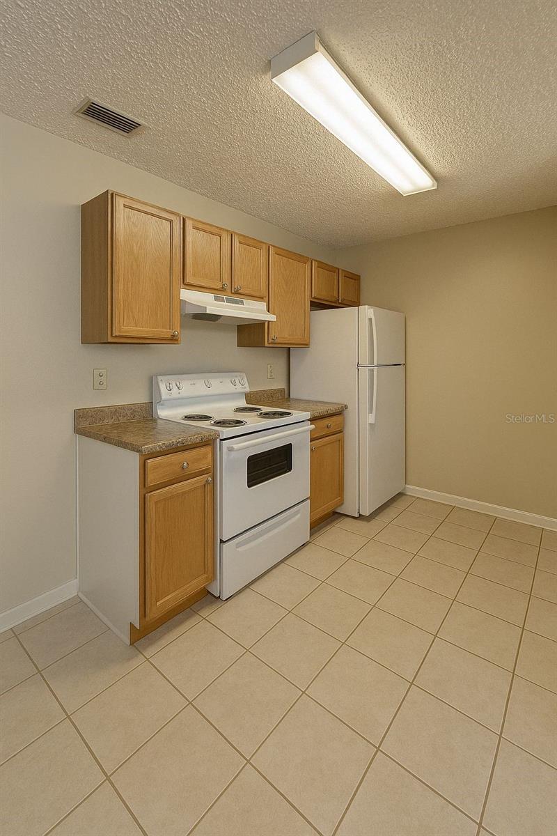 2585 GRASSY POINT DR #103, LAKE MARY, FL, 32746