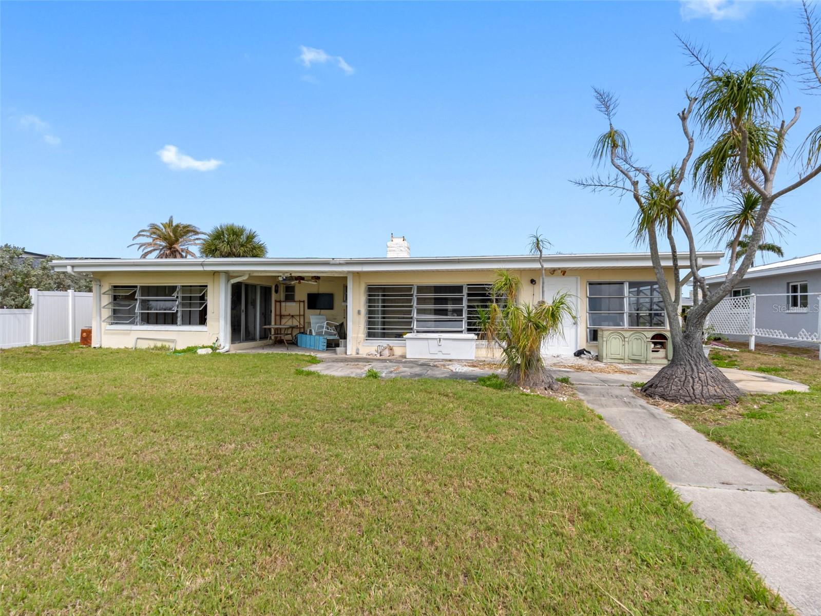 203 BATH CLUB BLVD N, NORTH REDINGTON BEACH, FL, 33708