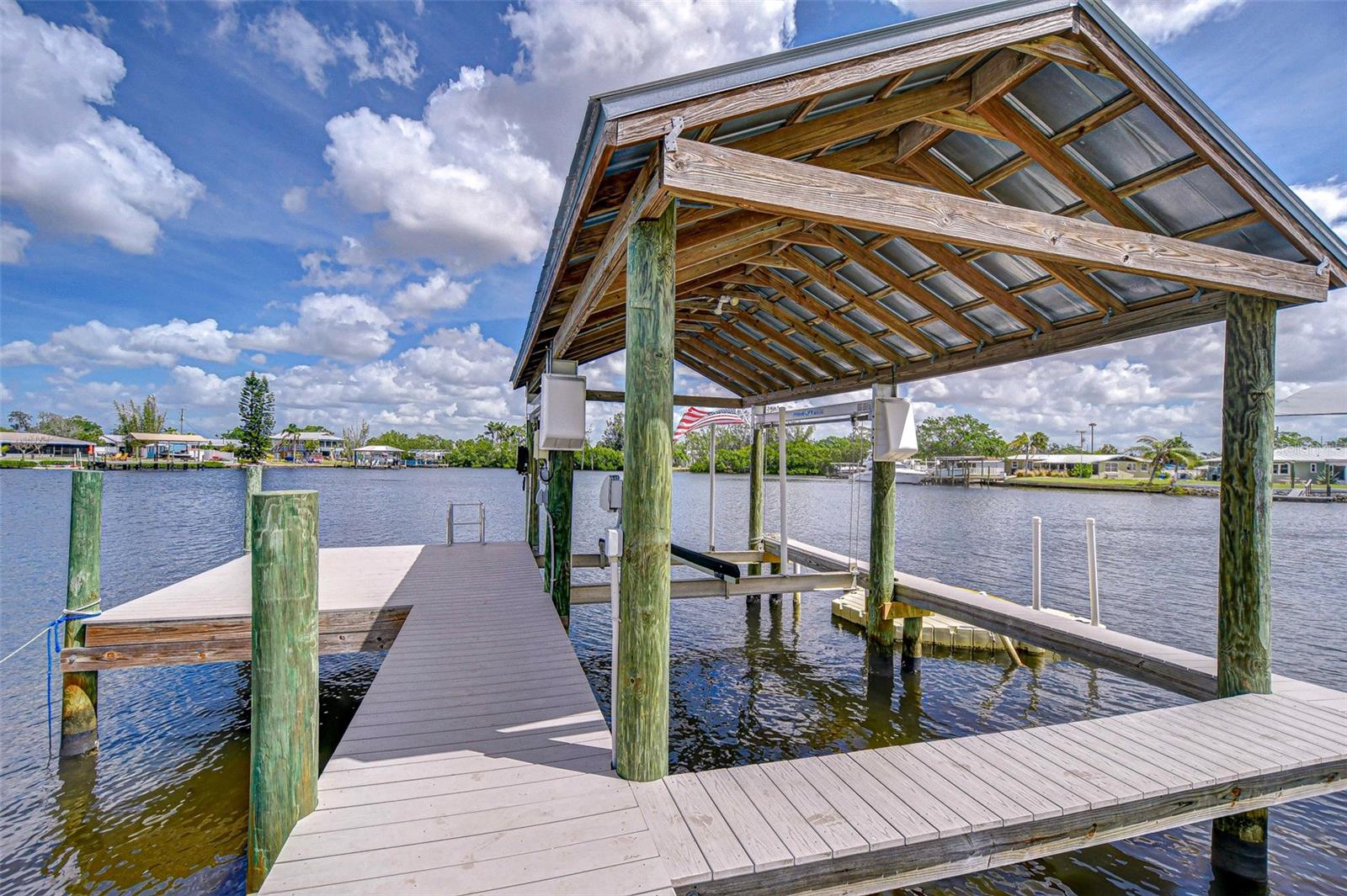 202 7TH ST SW, RUSKIN, FL, 33570