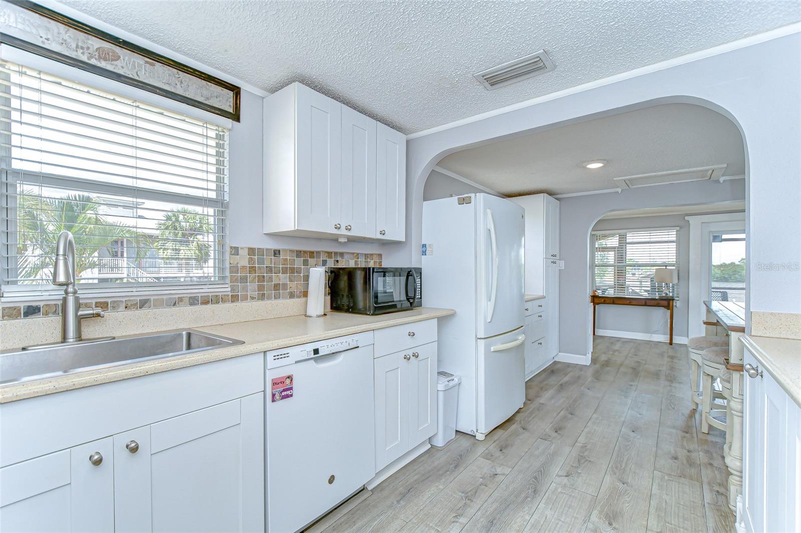 202 7TH ST SW, RUSKIN, FL, 33570
