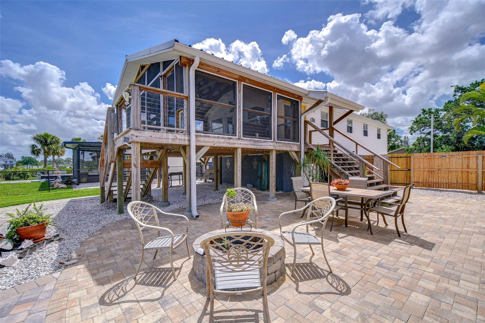 202 7TH ST SW, RUSKIN, FL, 33570