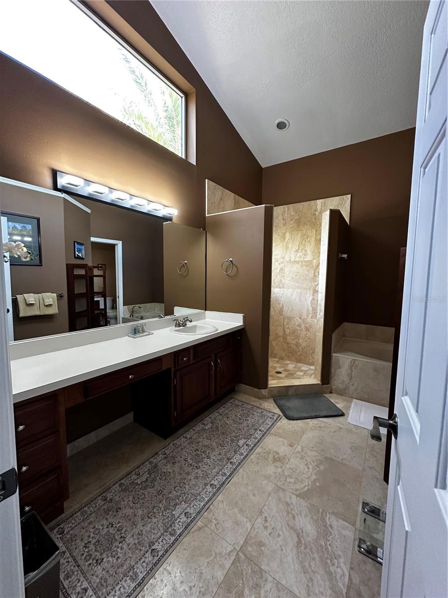 3511 FOX LAKE DR, APOPKA, FL, 32712