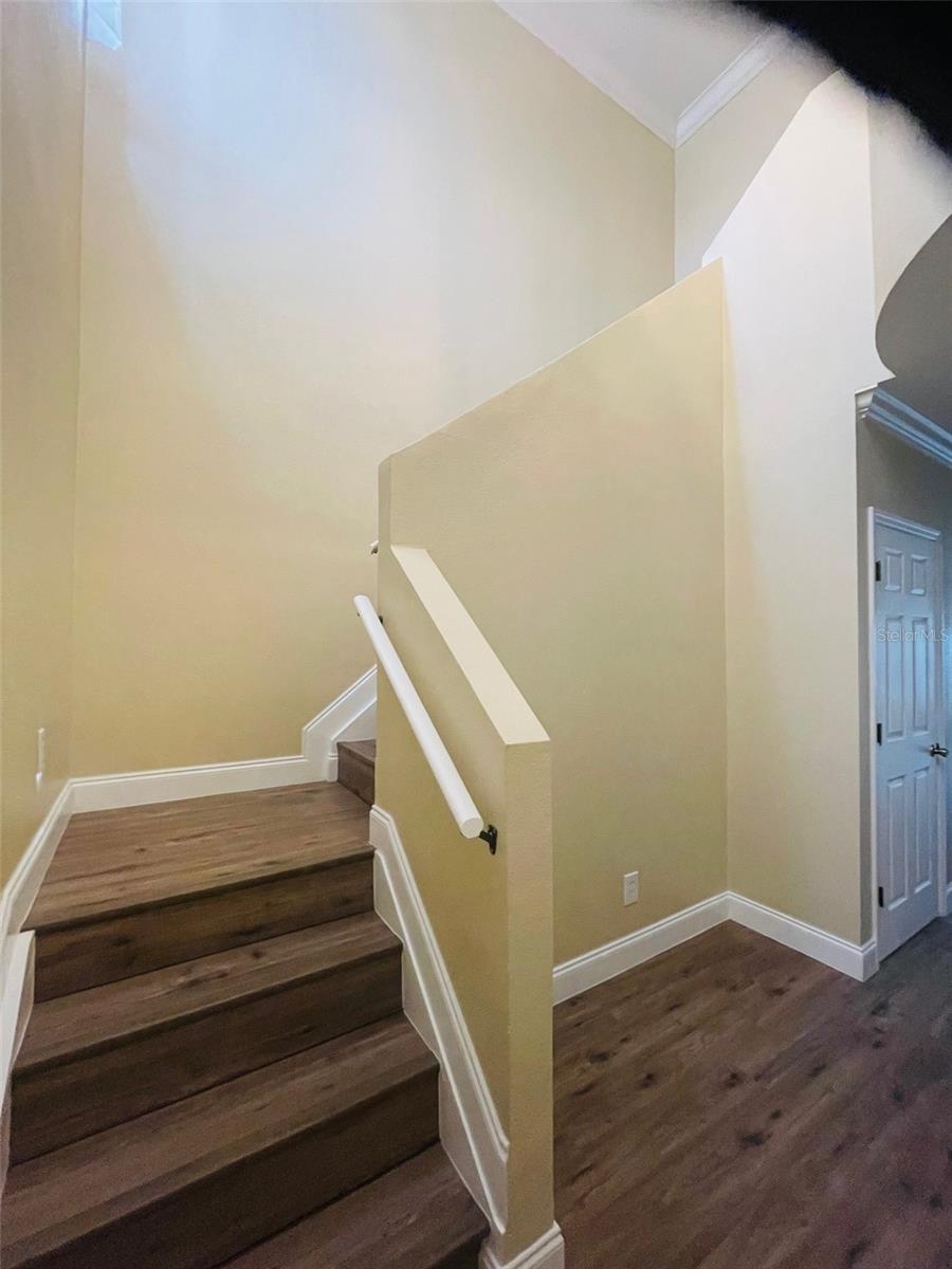 1028 BLACKWATER DR, WESLEY CHAPEL, FL, 33543