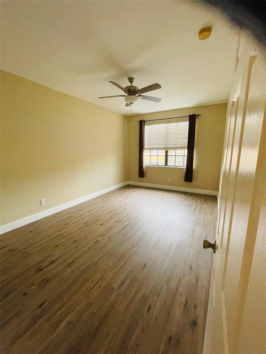1028 BLACKWATER DR, WESLEY CHAPEL, FL, 33543