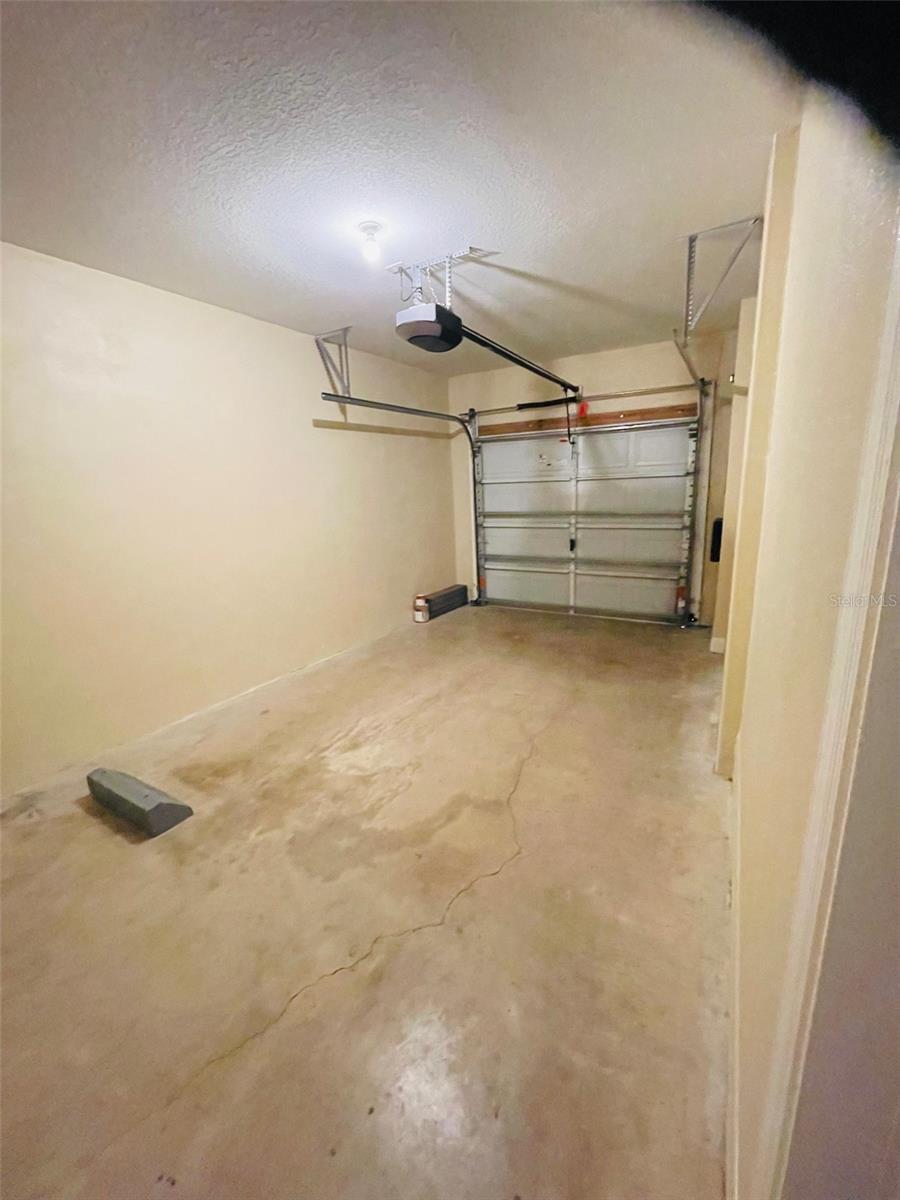 1028 BLACKWATER DR, WESLEY CHAPEL, FL, 33543