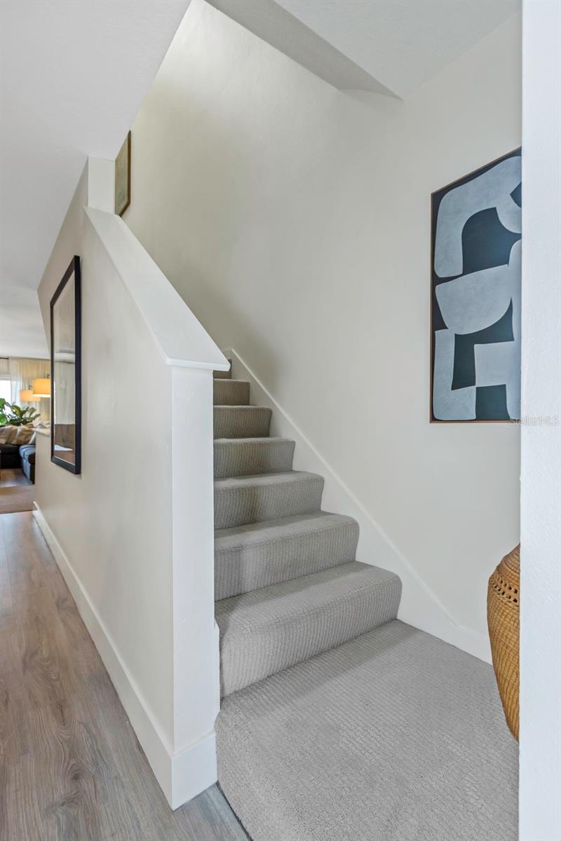 375 MADEIRA CIR, TIERRA VERDE, FL, 33715