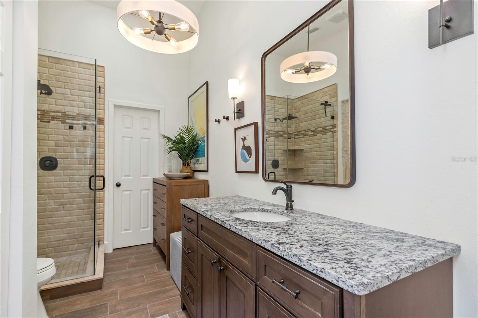 375 MADEIRA CIR, TIERRA VERDE, FL, 33715