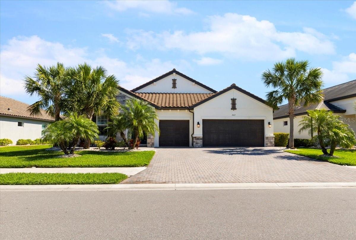 2017 WOODLEAF HAMMOCK CT, BRADENTON, FL, 34211