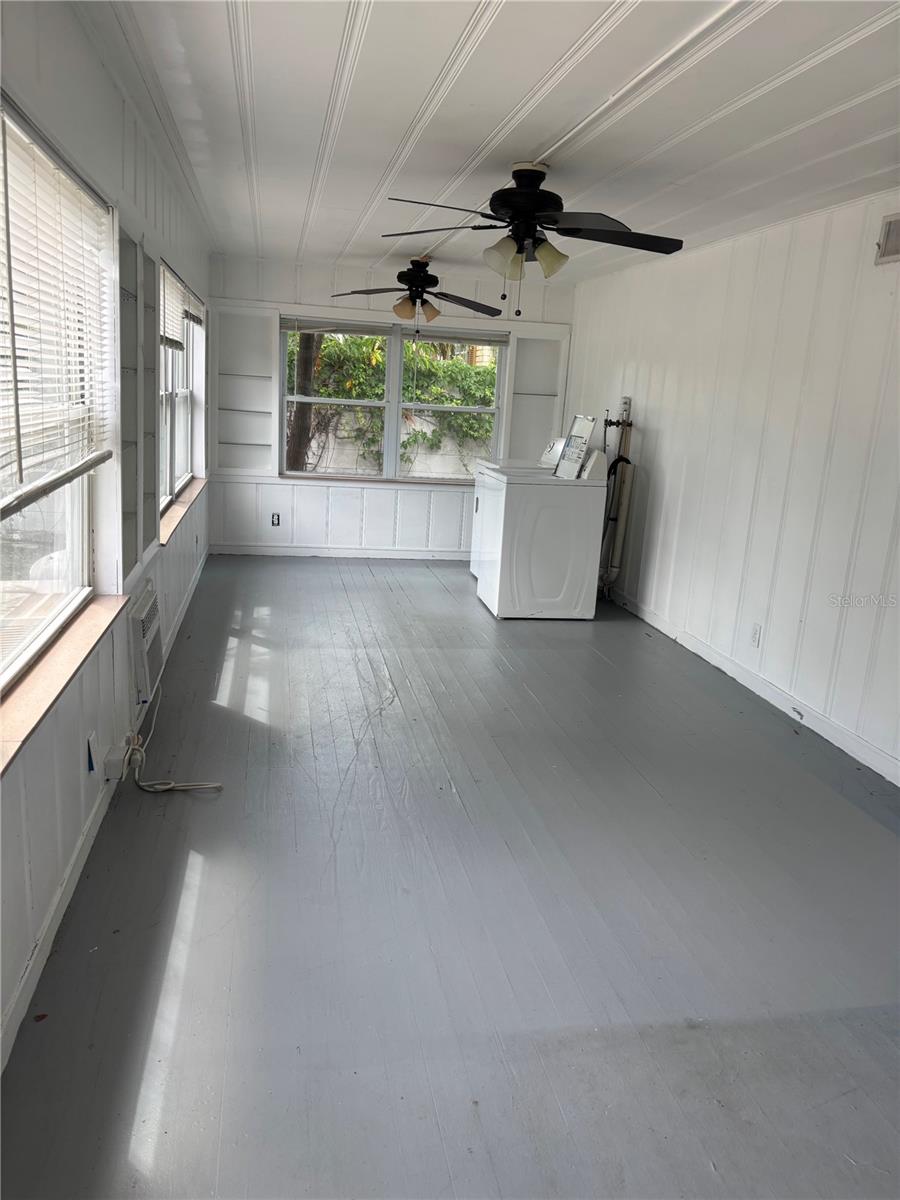 1902 W AILEEN ST, TAMPA, FL, 33607