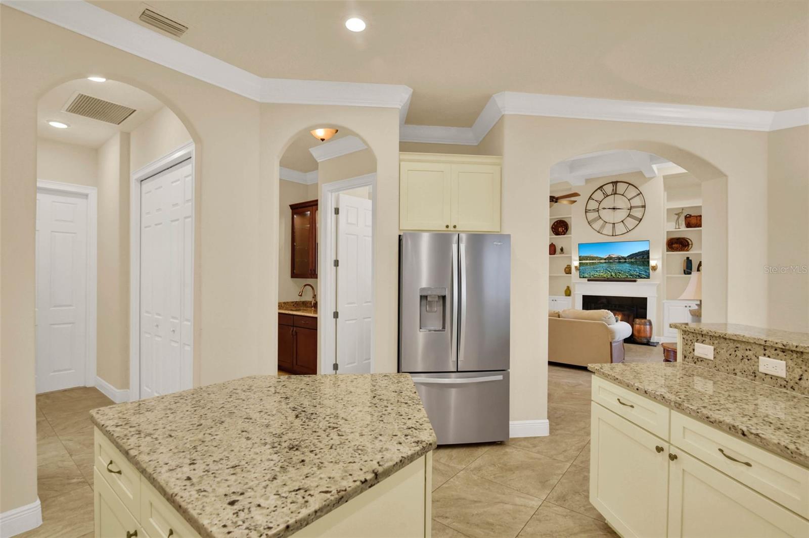 39705 GROVE HTS, LADY LAKE, FL, 32159