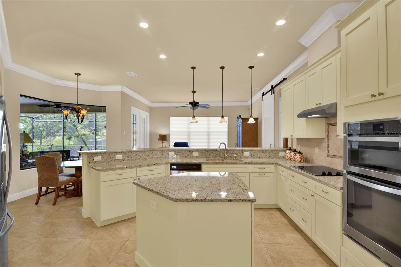 39705 GROVE HTS, LADY LAKE, FL, 32159