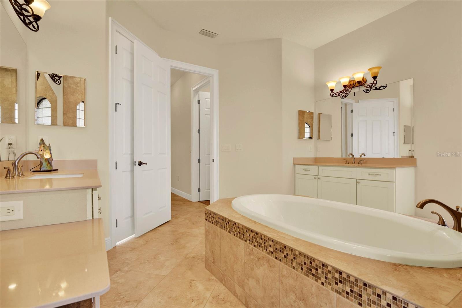 39705 GROVE HTS, LADY LAKE, FL, 32159