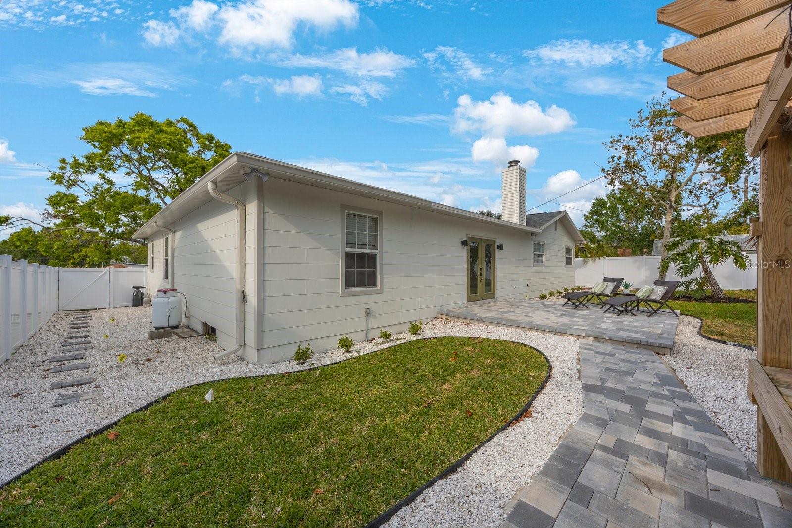 5020 15TH AVE N, ST PETERSBURG, FL, 33713
