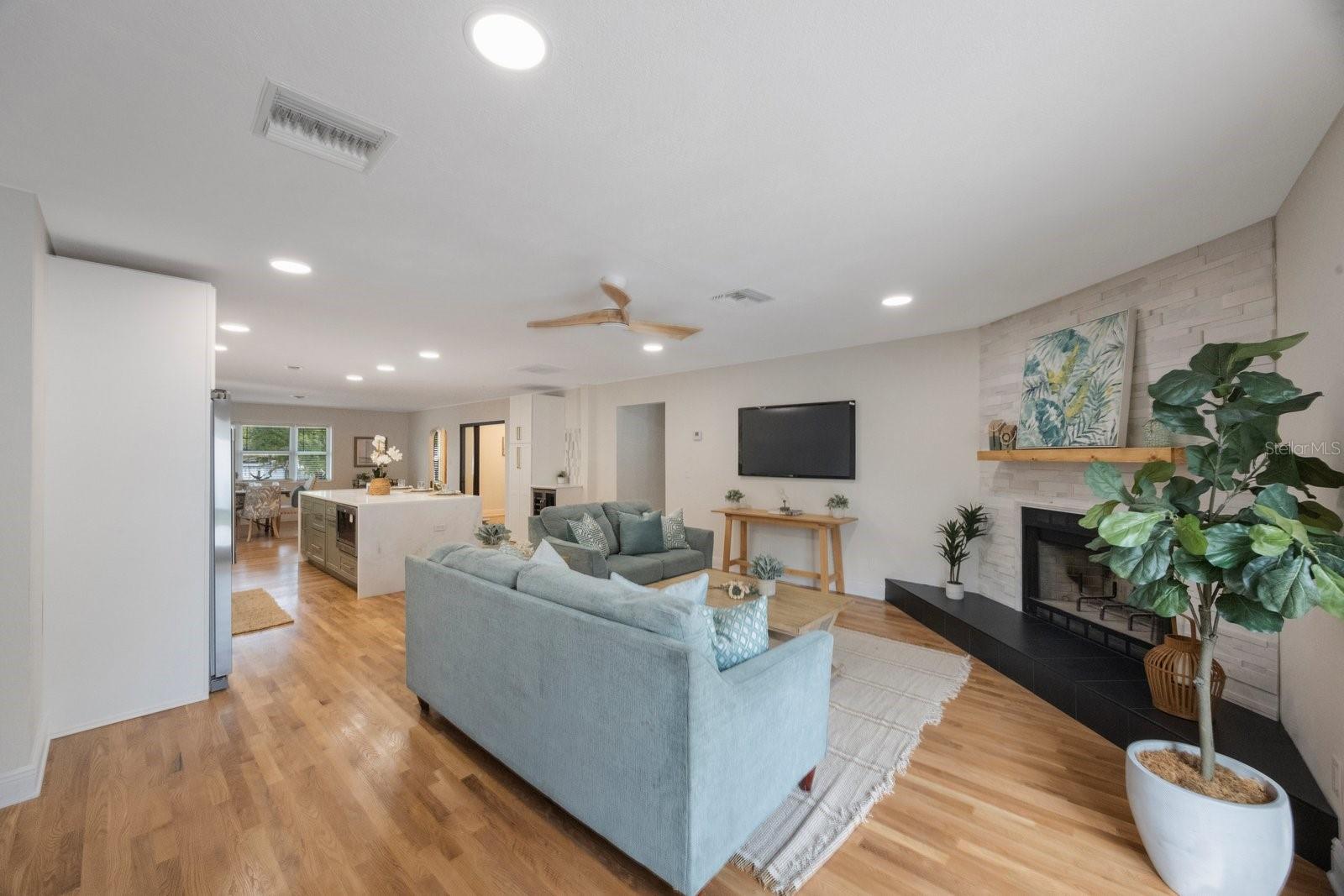 5020 15TH AVE N, ST PETERSBURG, FL, 33713