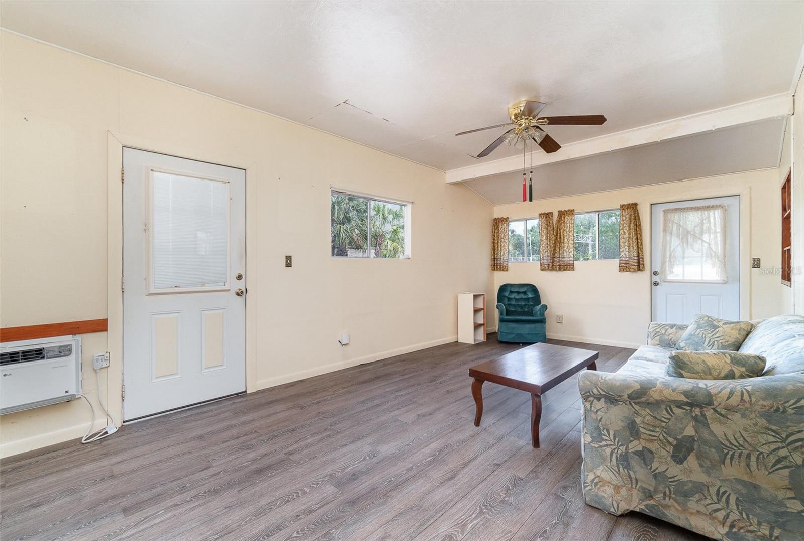 6921 BAYSHORE RD, NORTH FORT MYERS, FL, 33917