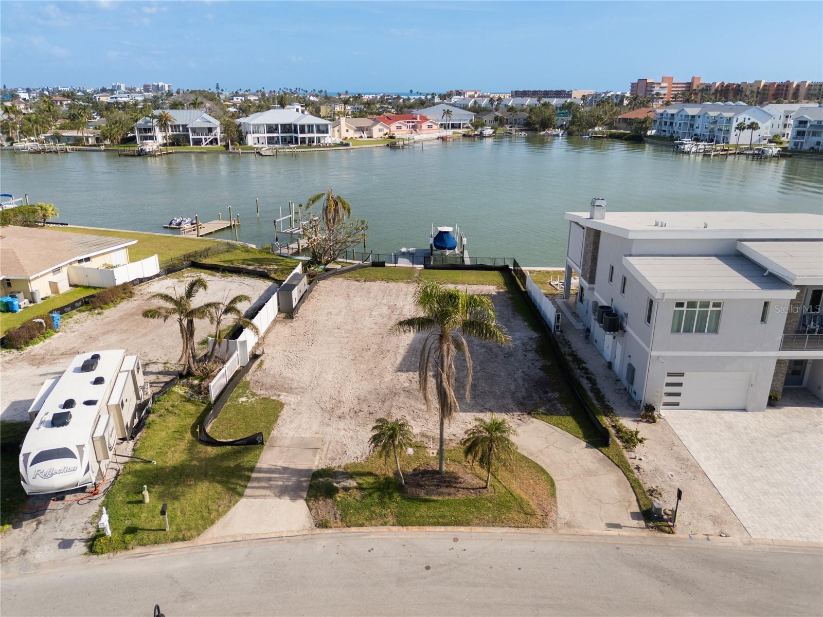 211 BATH CLUB BLVD N, NORTH REDINGTON BEACH, FL, 33708