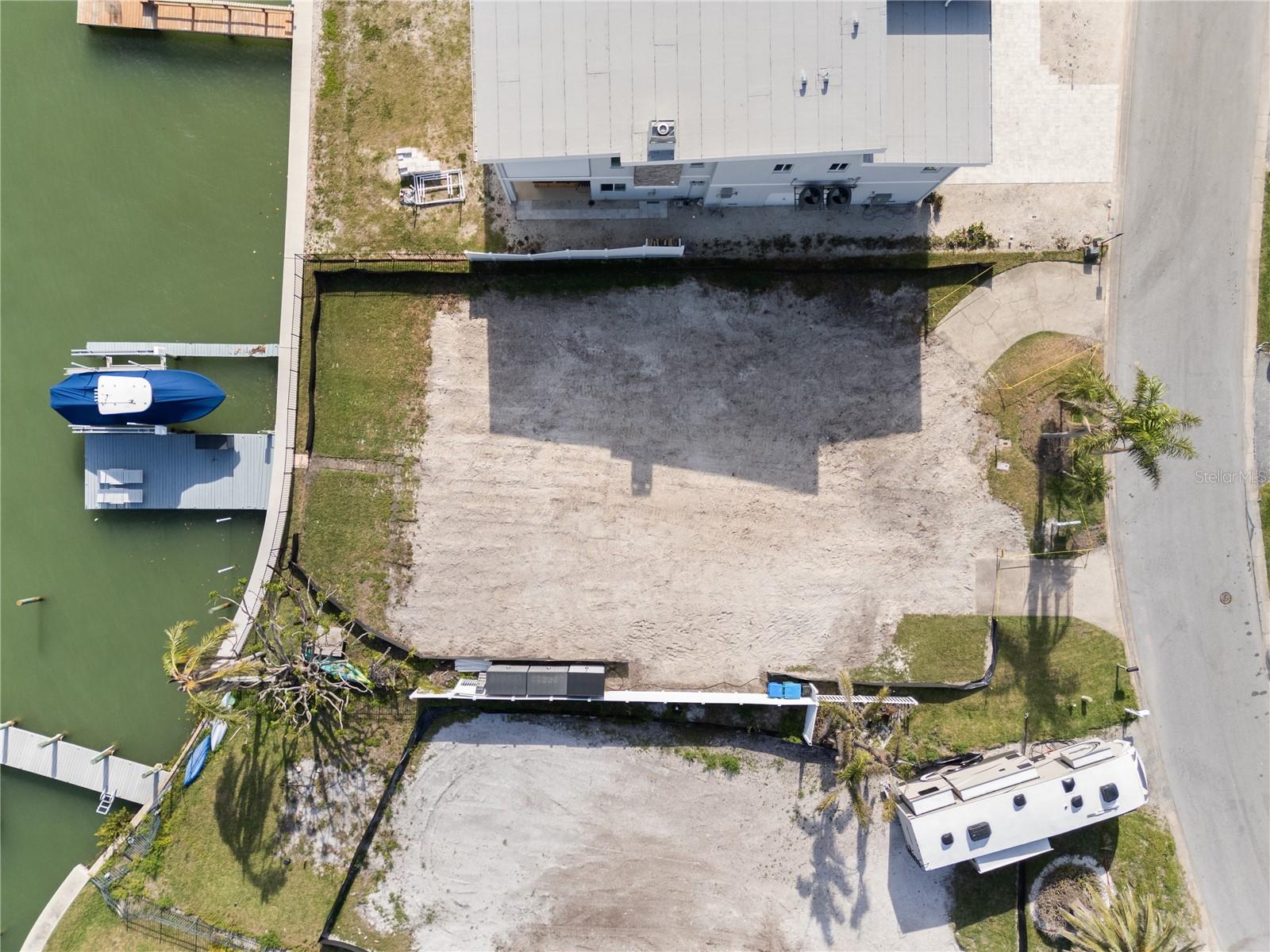 211 BATH CLUB BLVD N, NORTH REDINGTON BEACH, FL, 33708