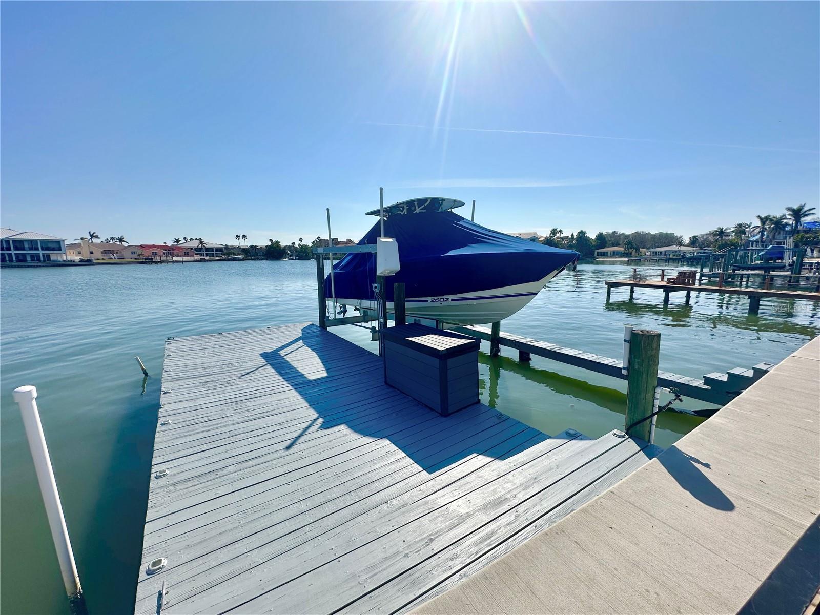 211 BATH CLUB BLVD N, NORTH REDINGTON BEACH, FL, 33708