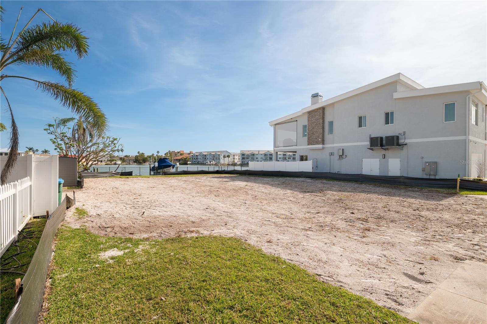 211 BATH CLUB BLVD N, NORTH REDINGTON BEACH, FL, 33708