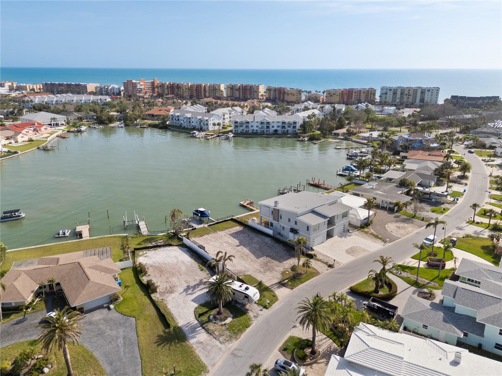 211 BATH CLUB BLVD N, NORTH REDINGTON BEACH, FL, 33708