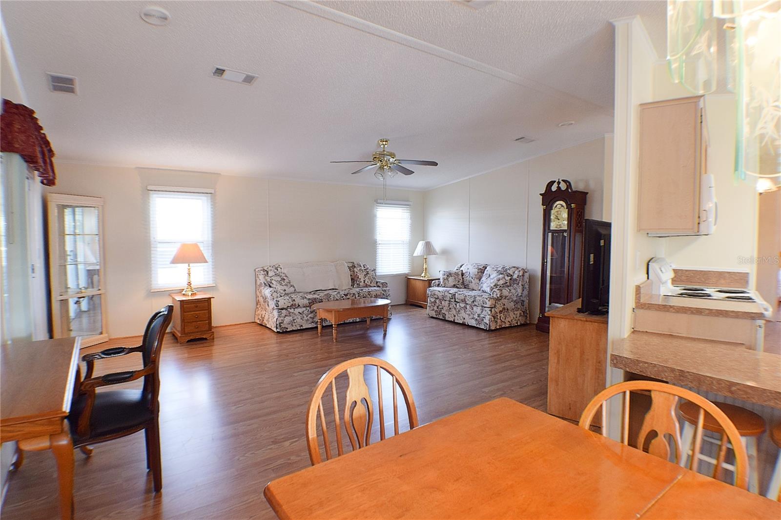 37539 RIO LN, ZEPHYRHILLS, FL, 33541