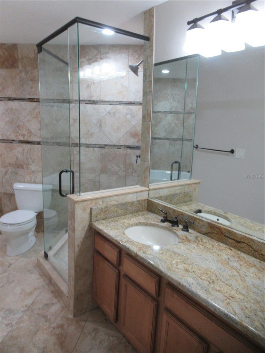 12040 STEPPINGSTONE BLVD, TAMPA, FL, 33635
