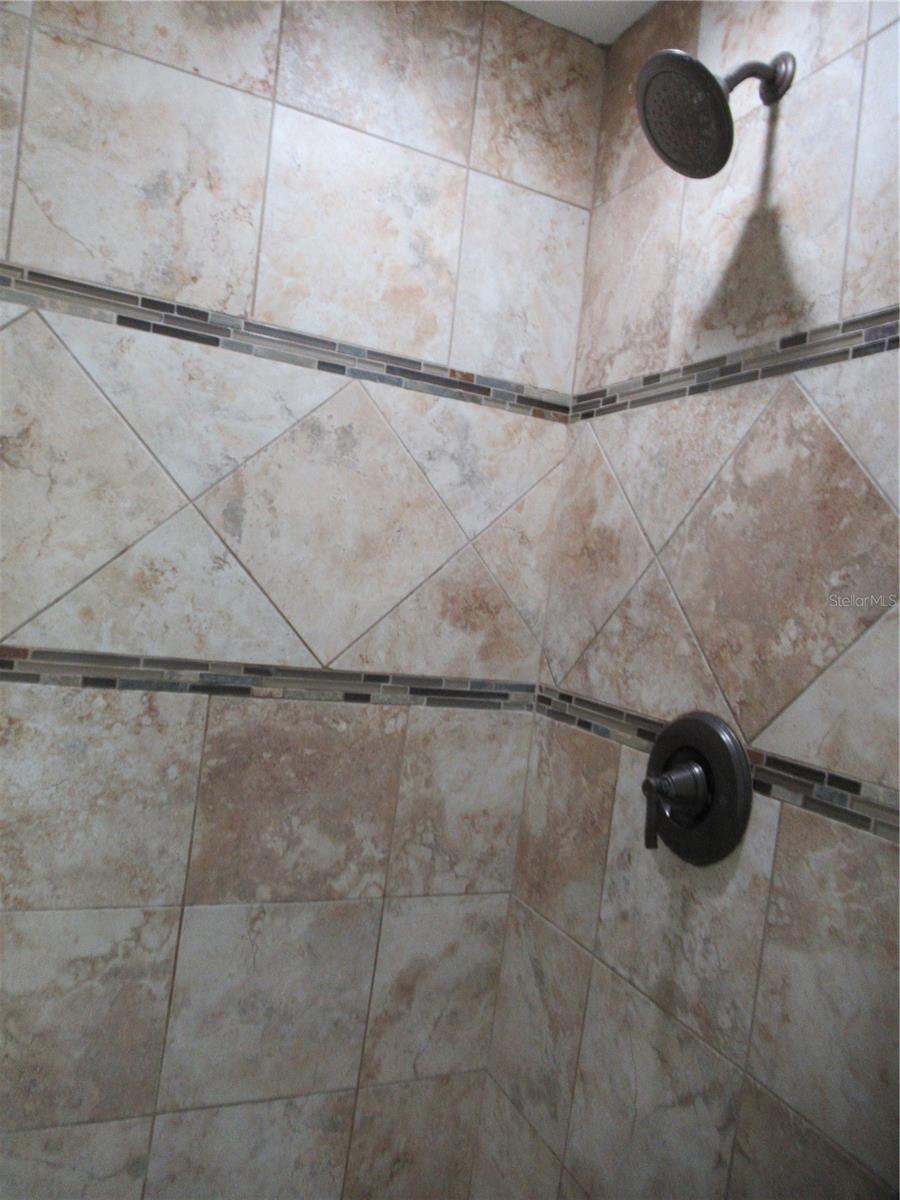 12040 STEPPINGSTONE BLVD, TAMPA, FL, 33635