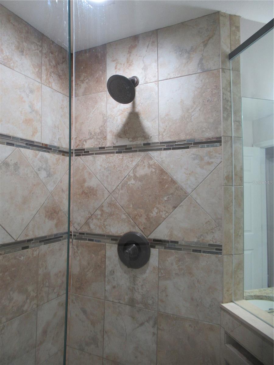 12040 STEPPINGSTONE BLVD, TAMPA, FL, 33635