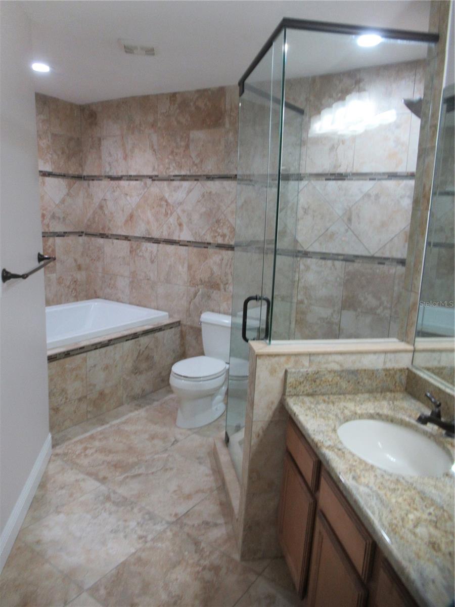 12040 STEPPINGSTONE BLVD, TAMPA, FL, 33635