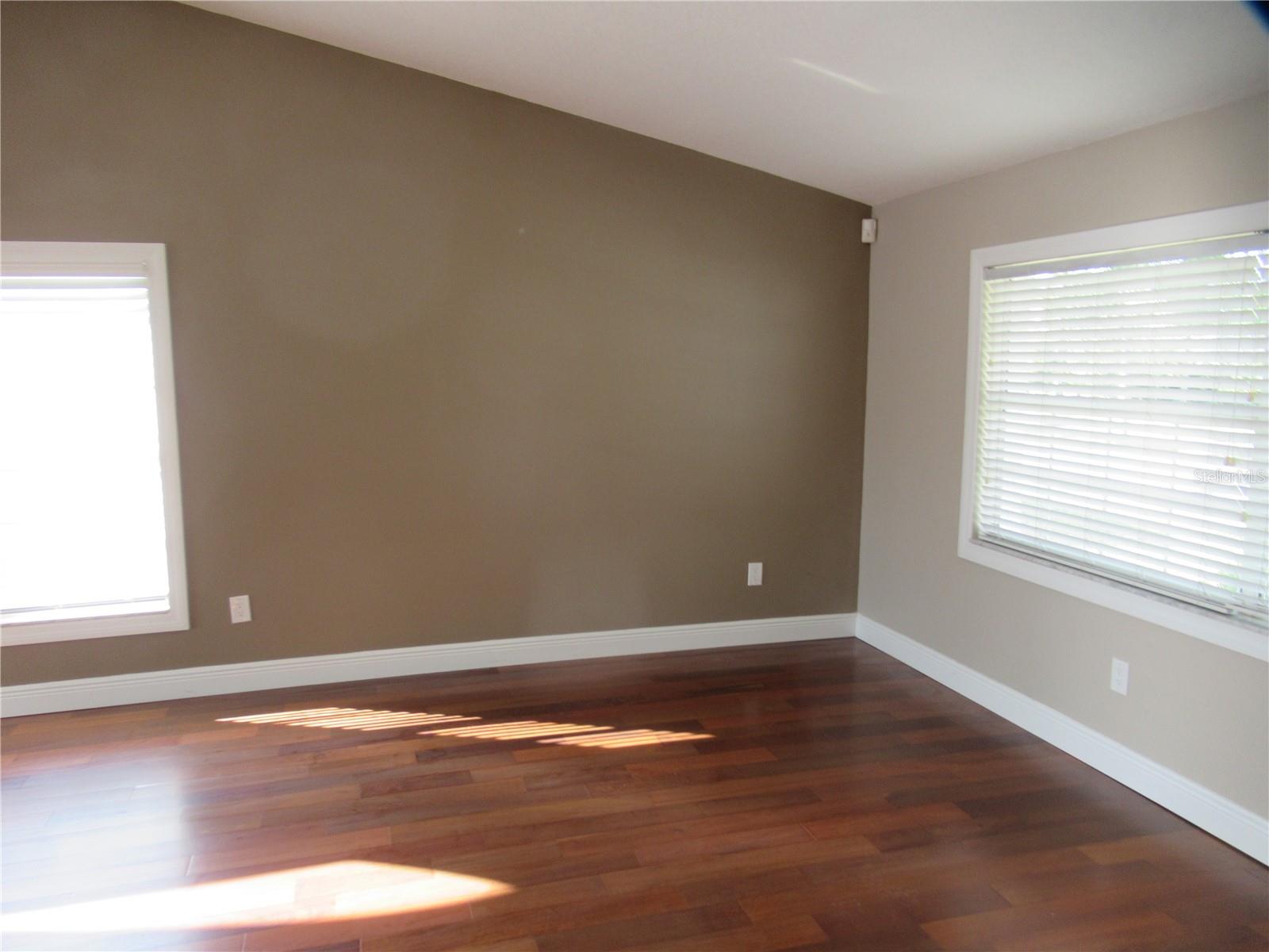 12040 STEPPINGSTONE BLVD, TAMPA, FL, 33635