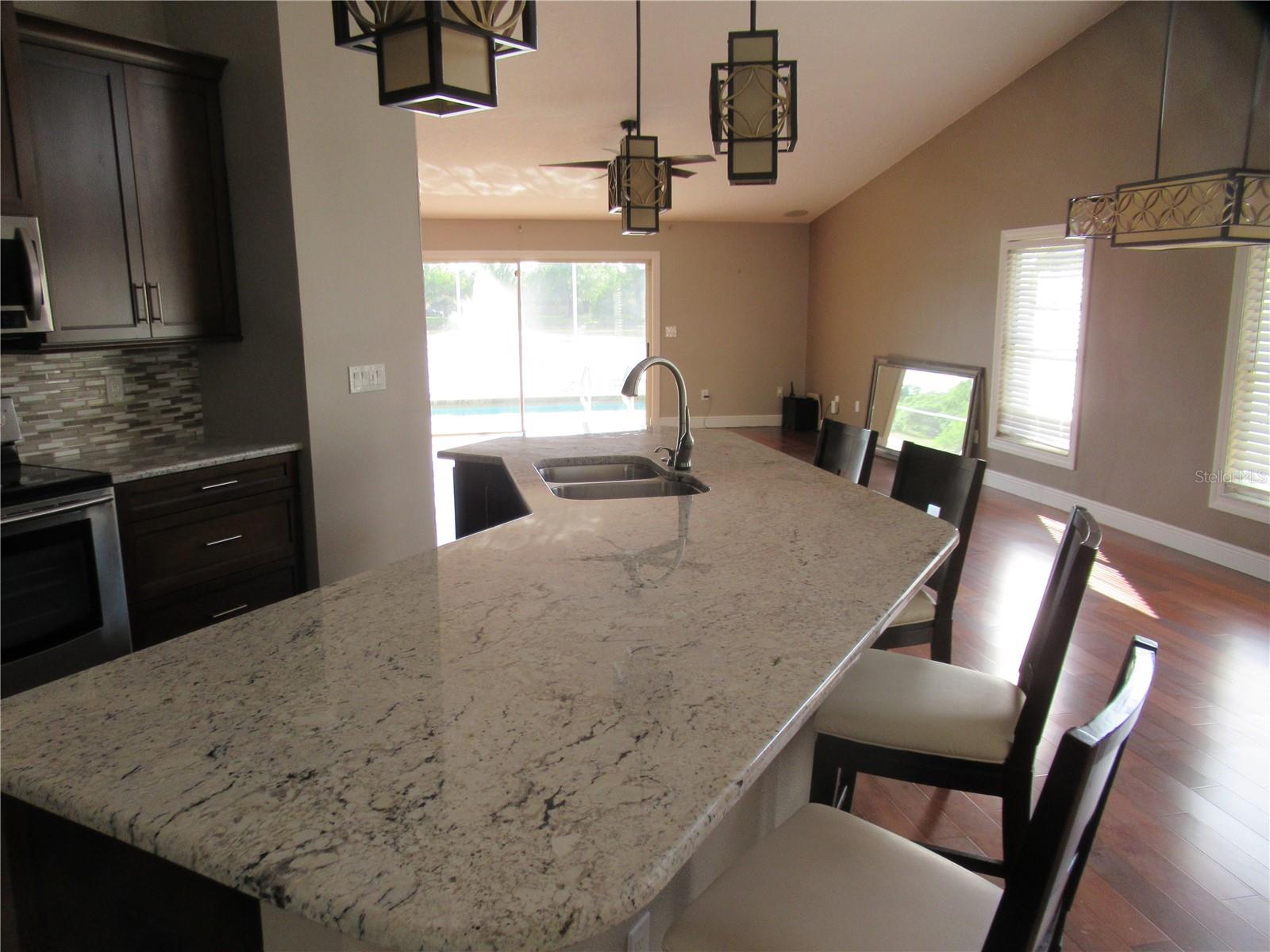 12040 STEPPINGSTONE BLVD, TAMPA, FL, 33635
