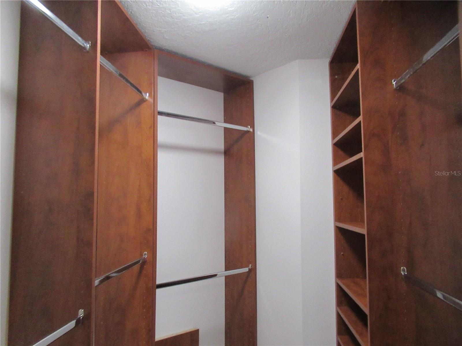 12040 STEPPINGSTONE BLVD, TAMPA, FL, 33635