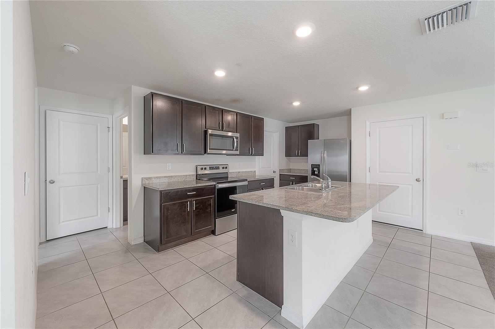 36582 SPANISH ROSE DR, DADE CITY, FL, 33525