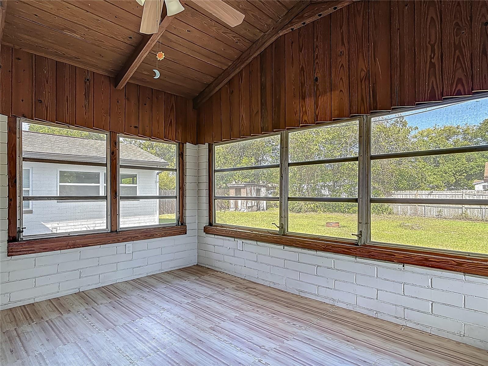 243 S HULL AVE, DELAND, FL, 32720