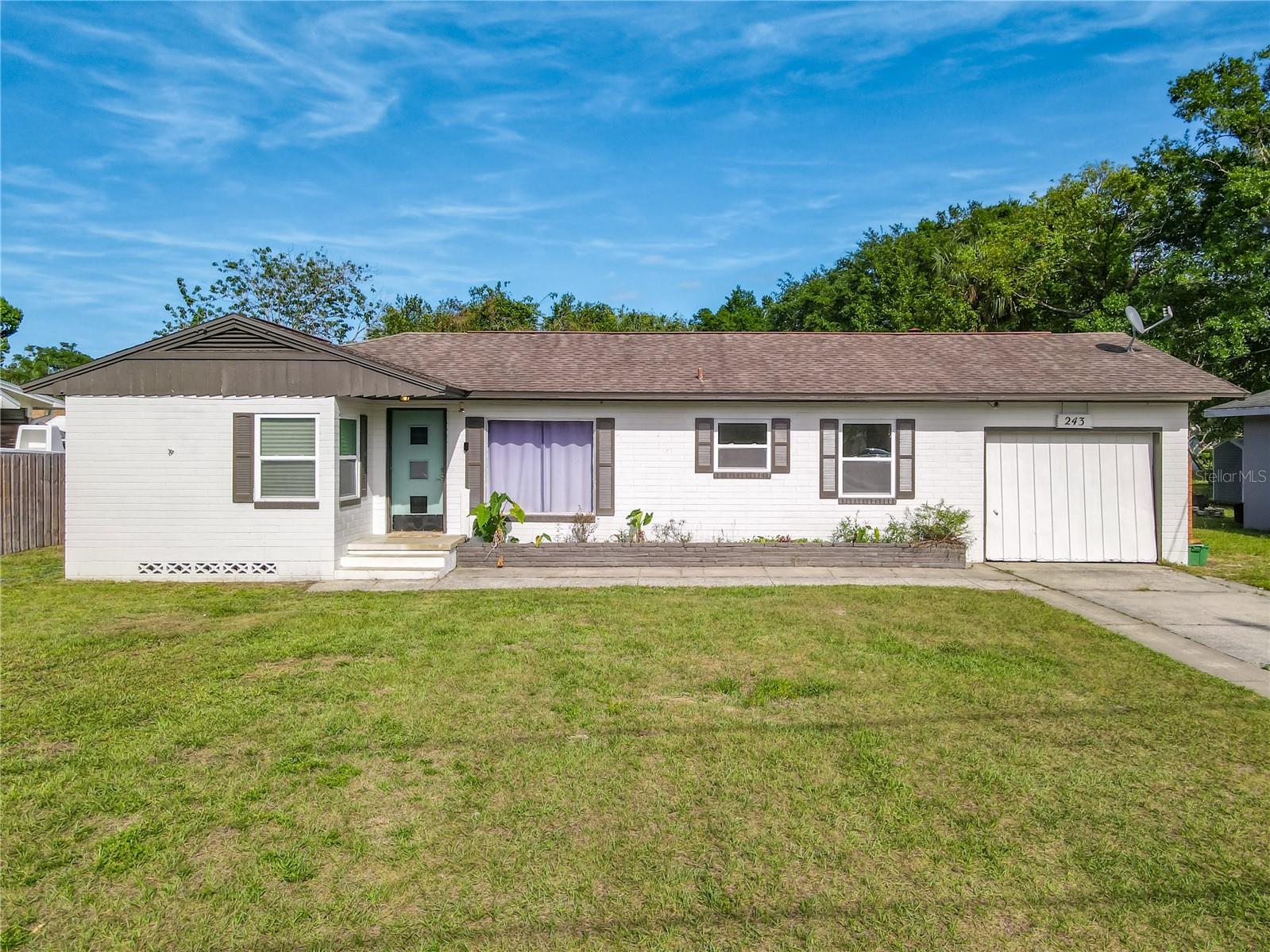243 S HULL AVE, DELAND, FL, 32720