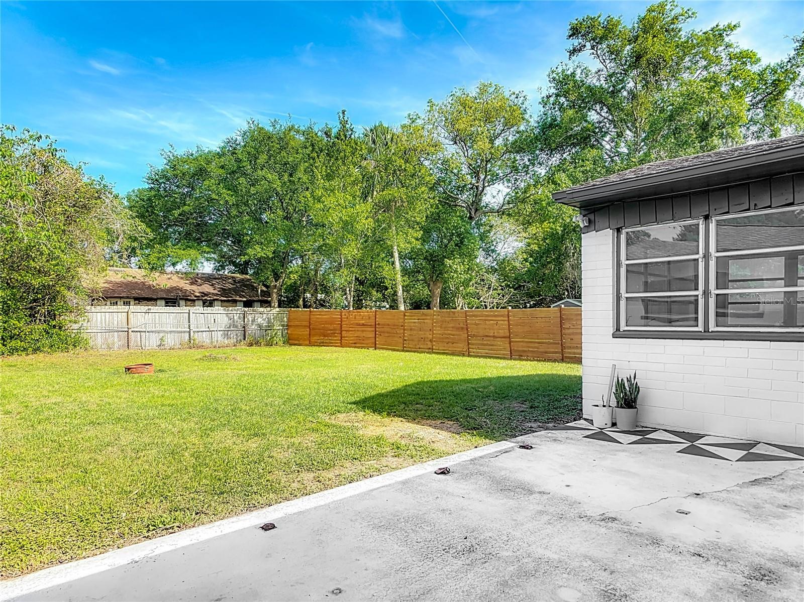 243 S HULL AVE, DELAND, FL, 32720