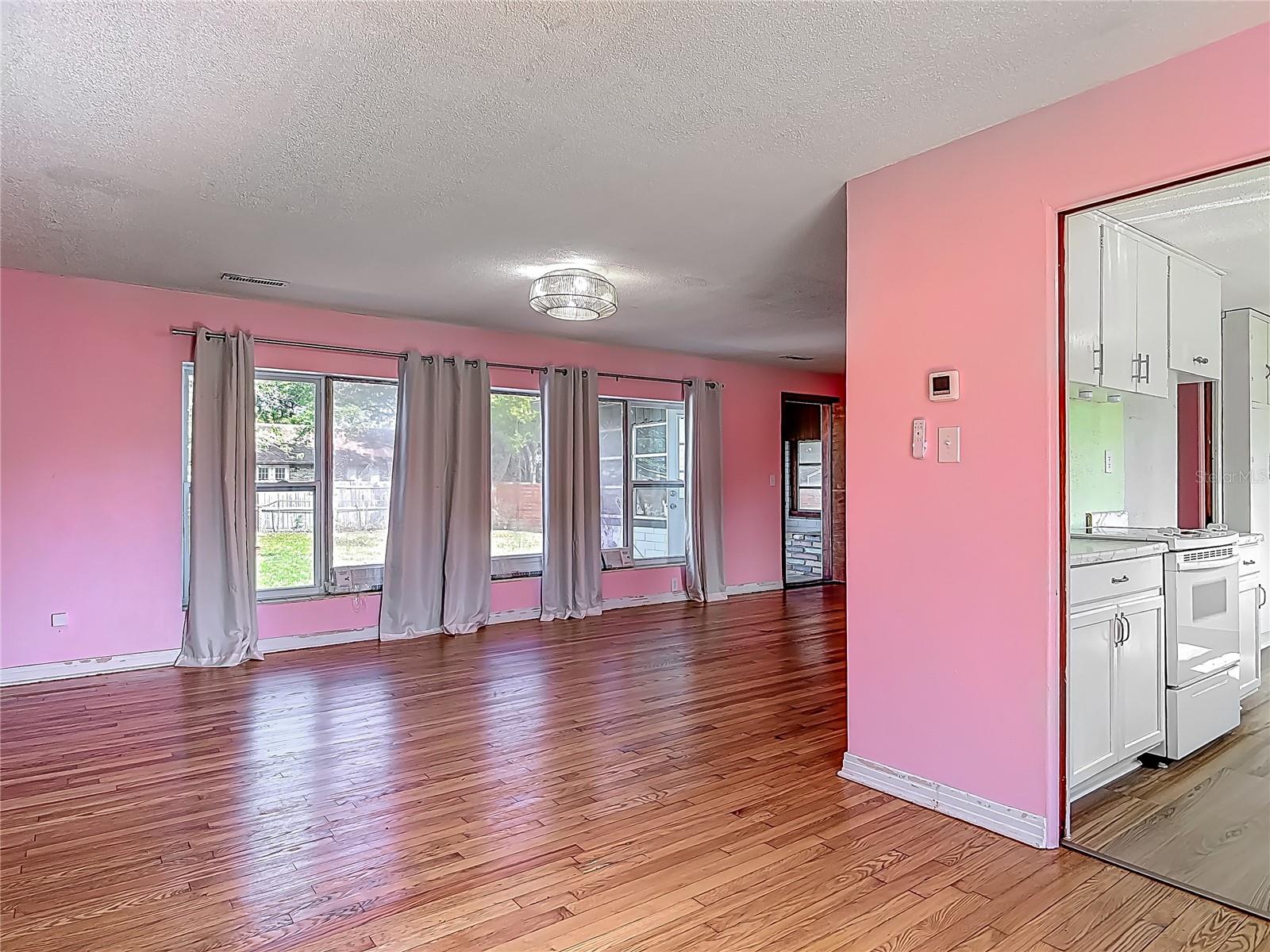 243 S HULL AVE, DELAND, FL, 32720
