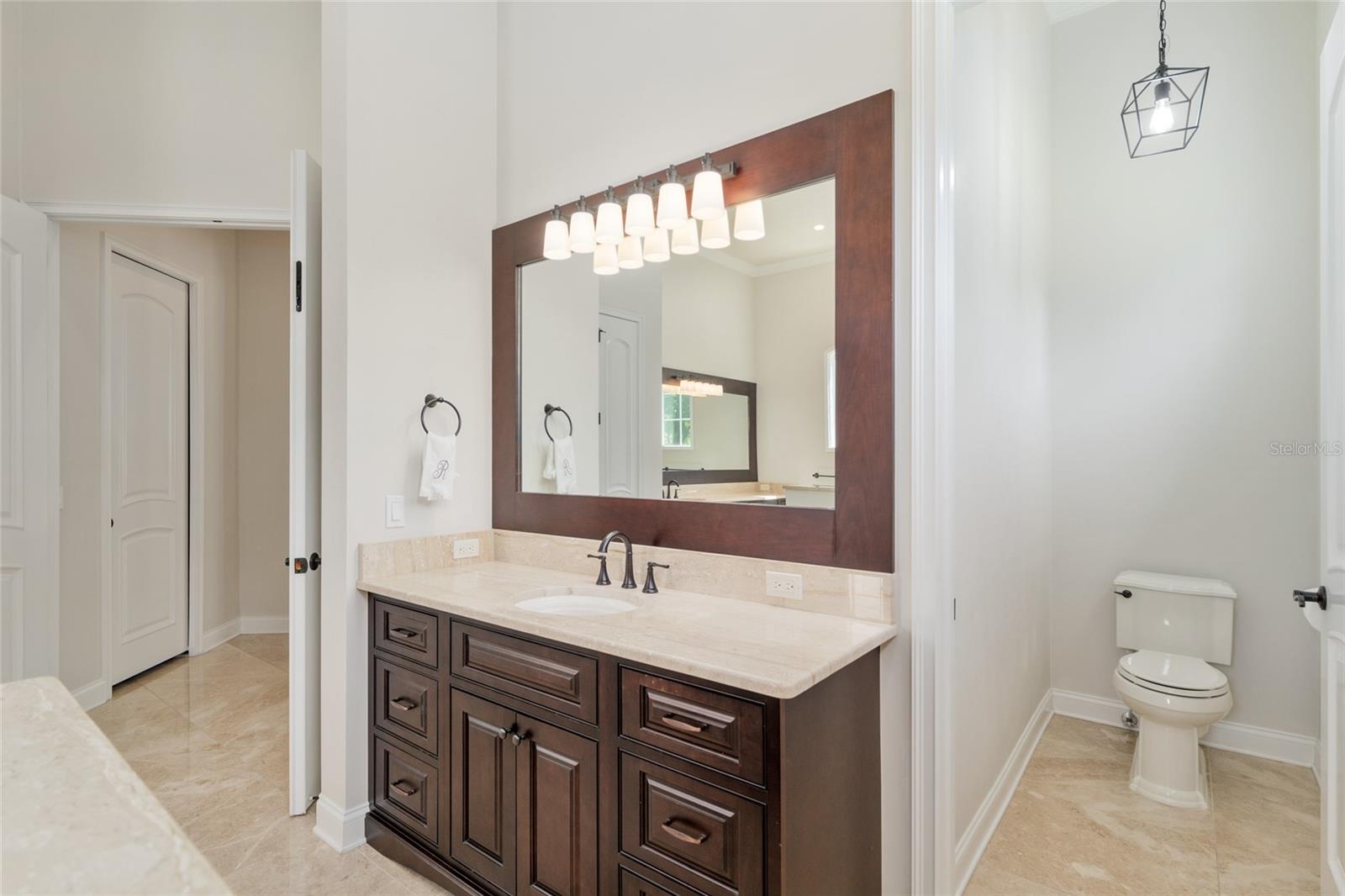 GC529708 Property Photo