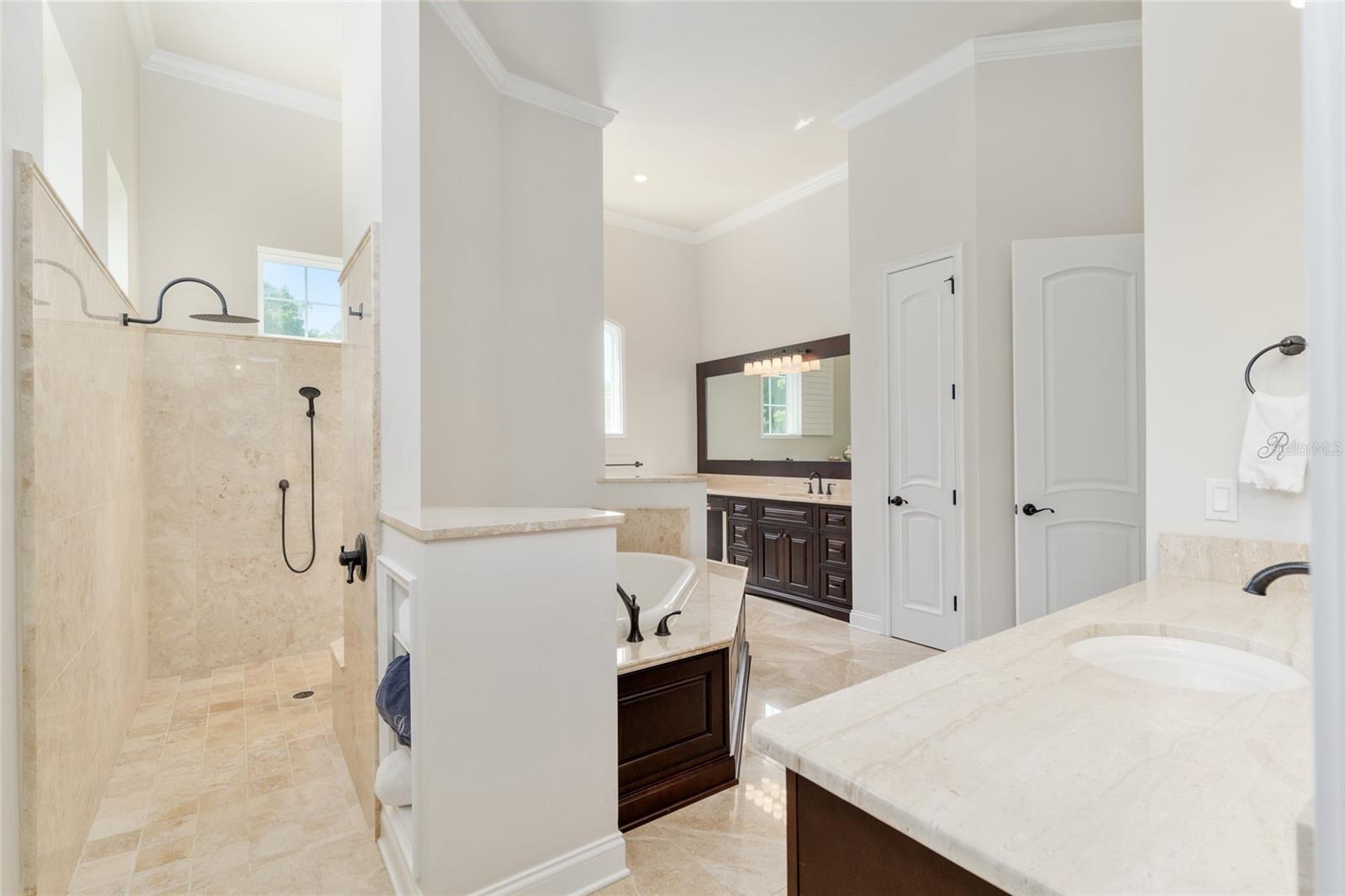 GC529708 Property Photo