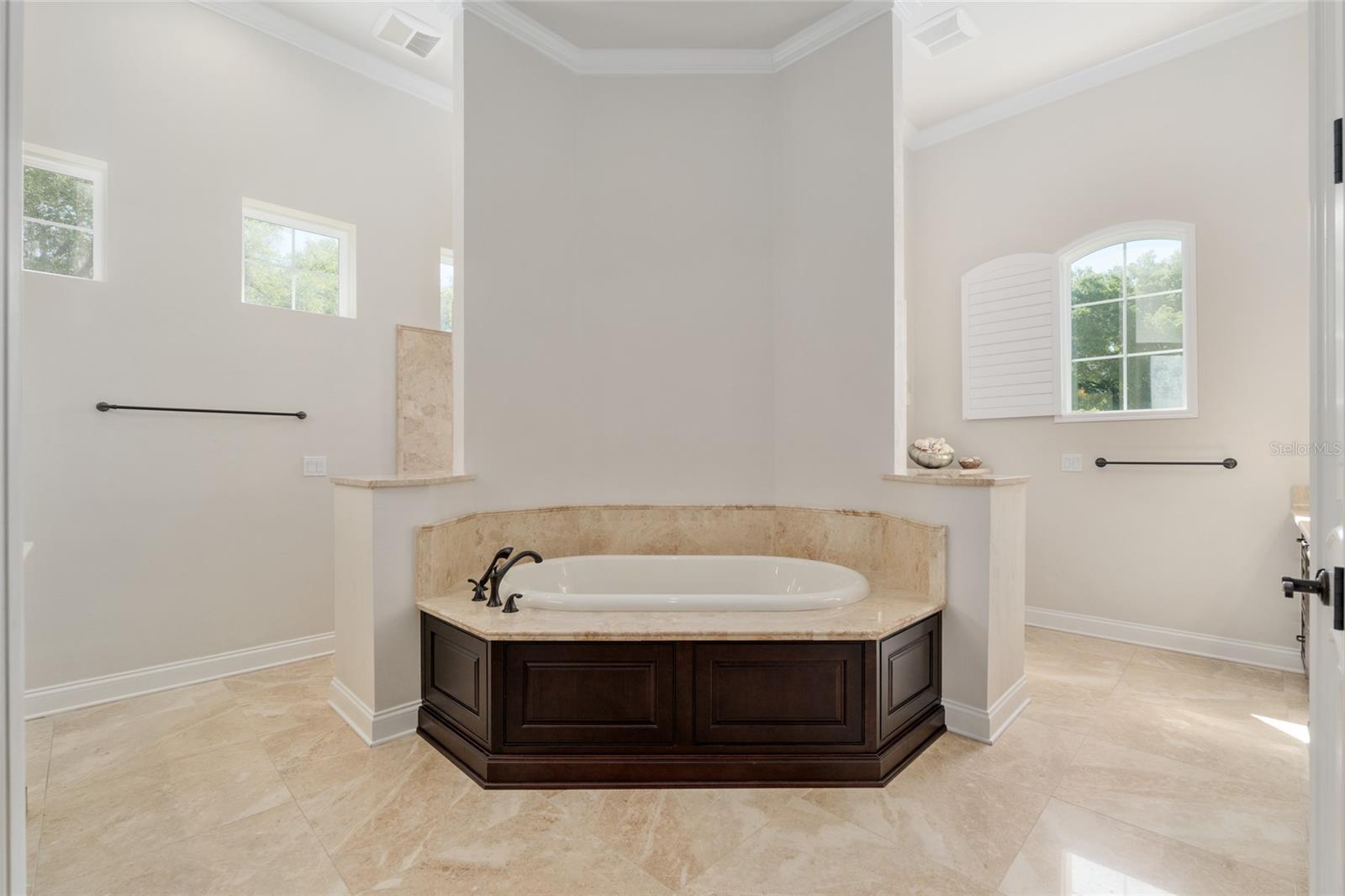 GC529708 Property Photo