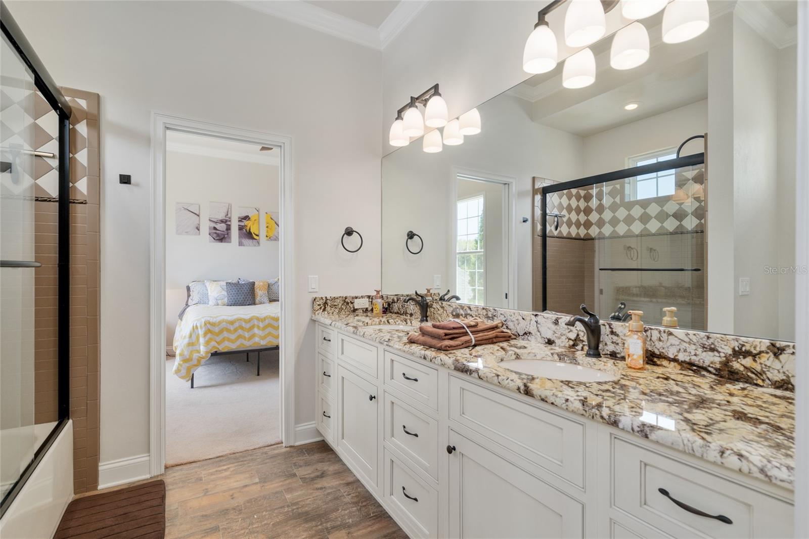 GC529708 Property Photo