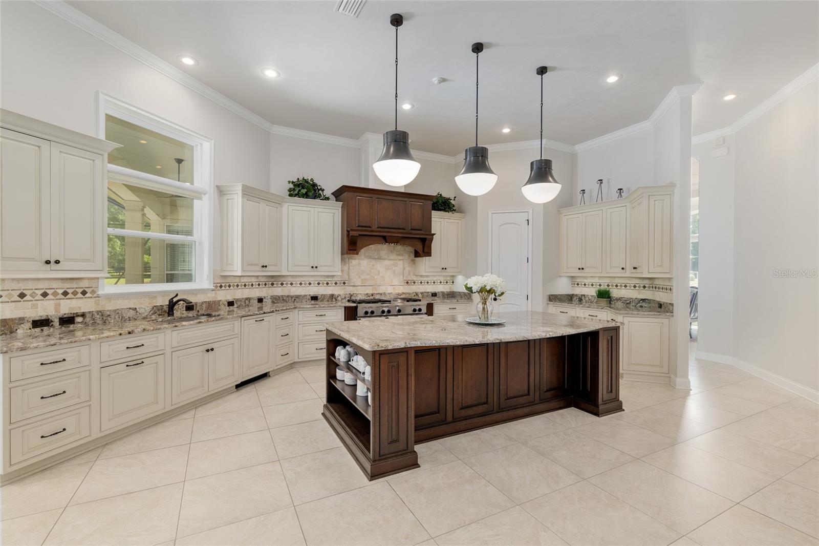 GC529708 Property Photo