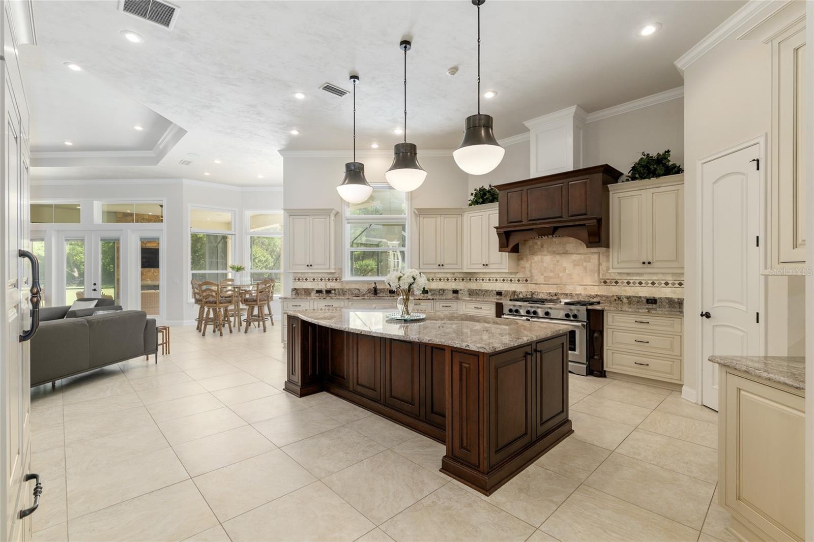 GC529708 Property Photo