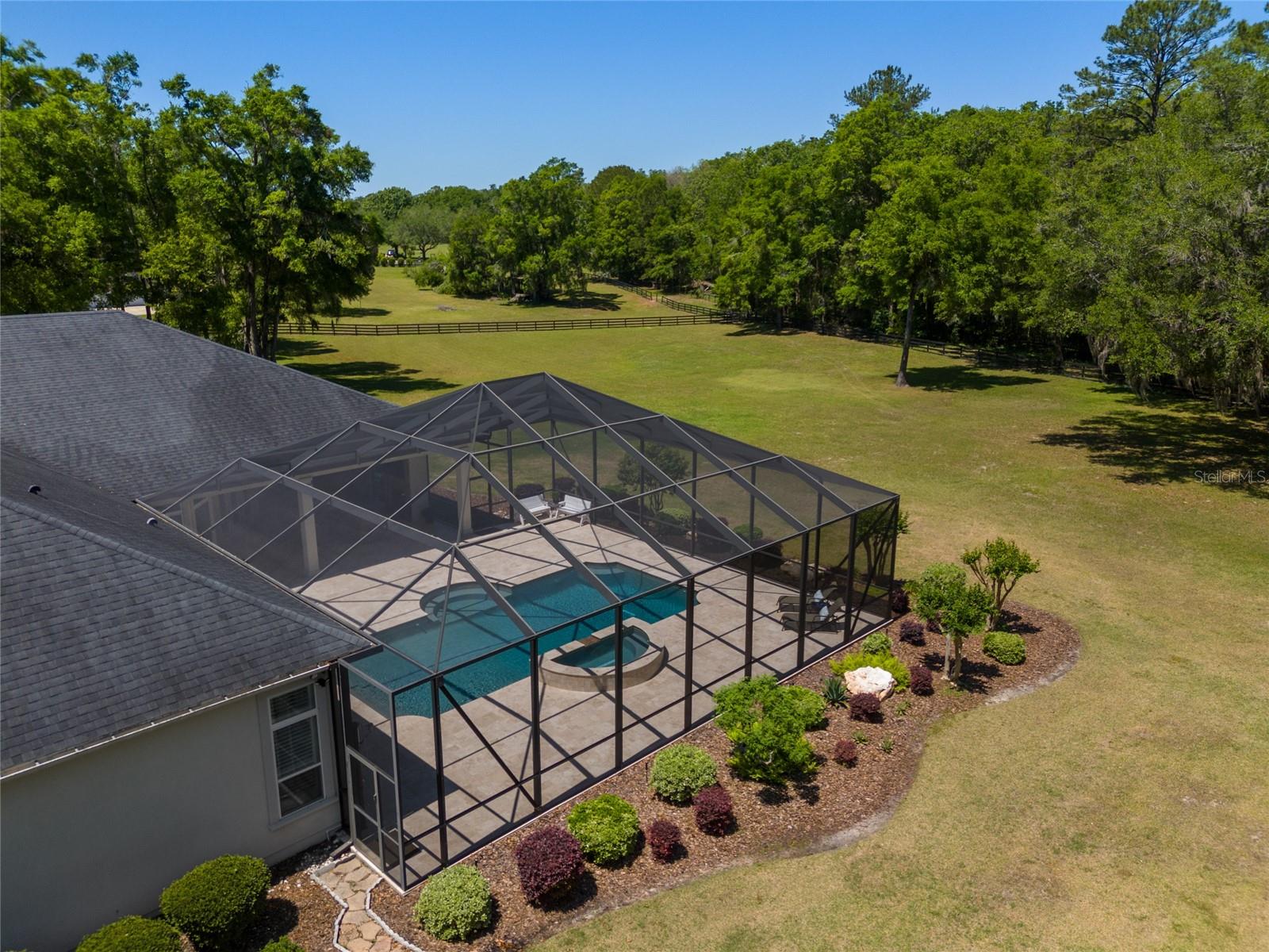 GC529708 Property Photo