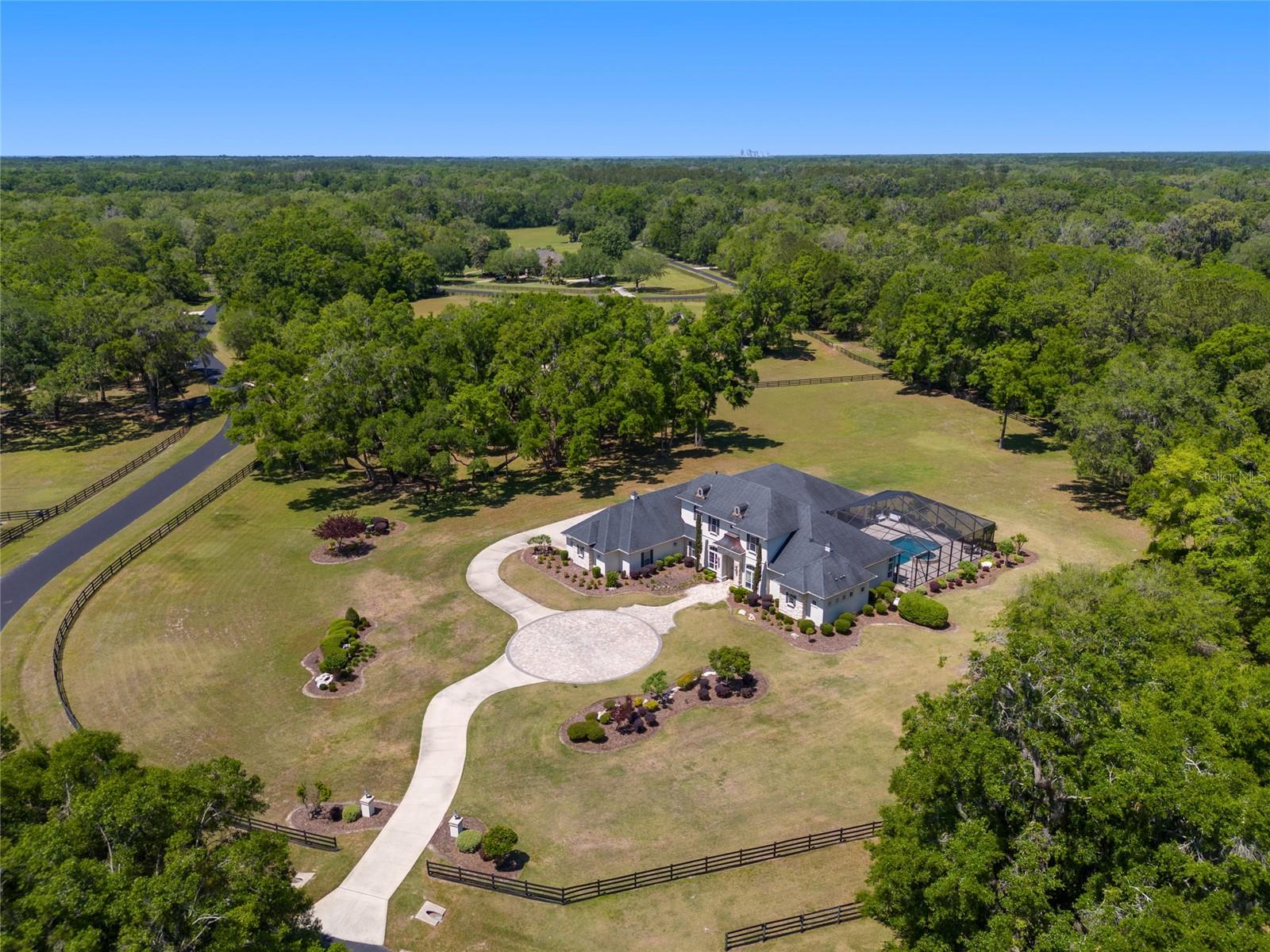 GC529708 Property Photo