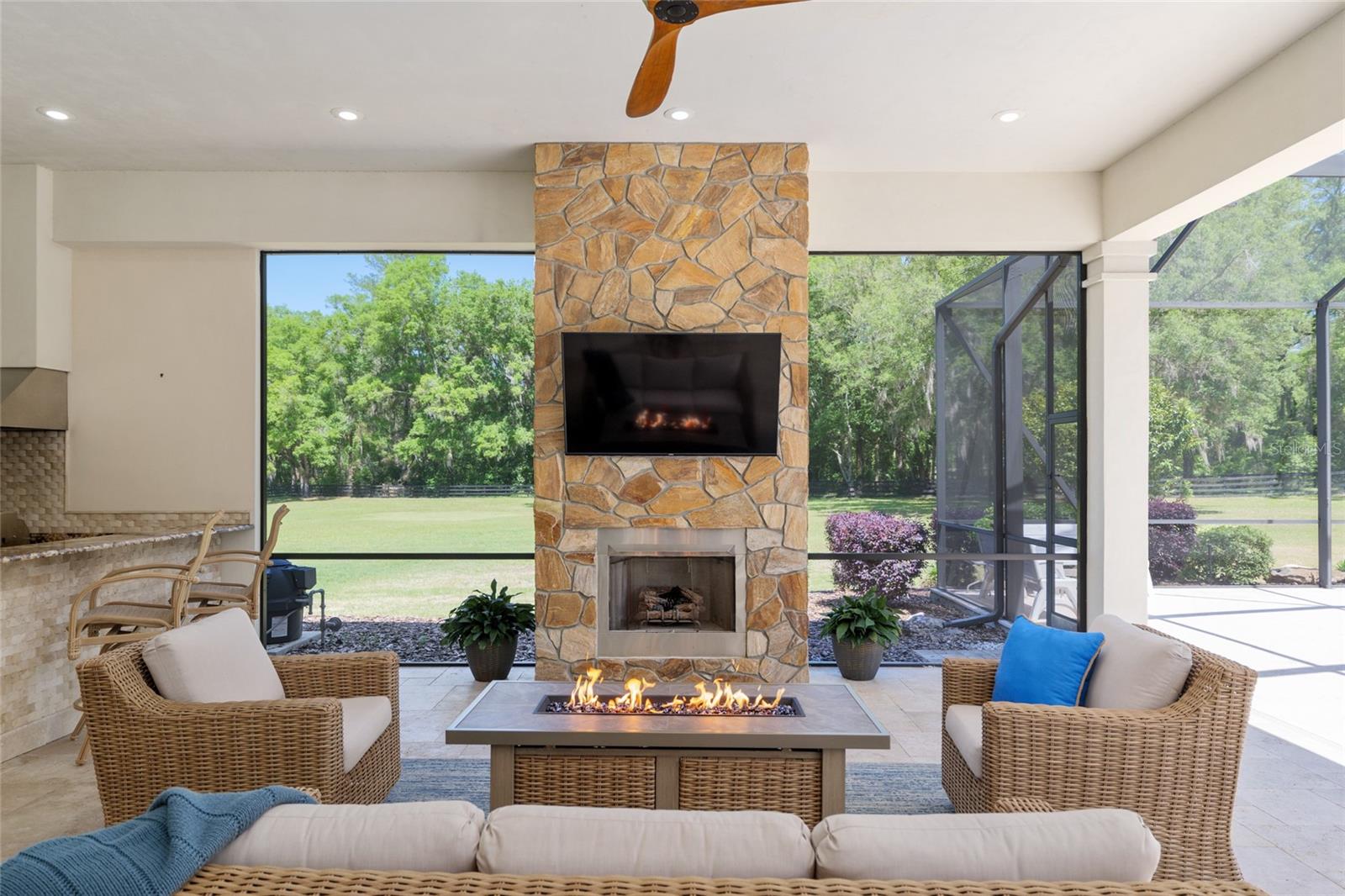 GC529708 Property Photo