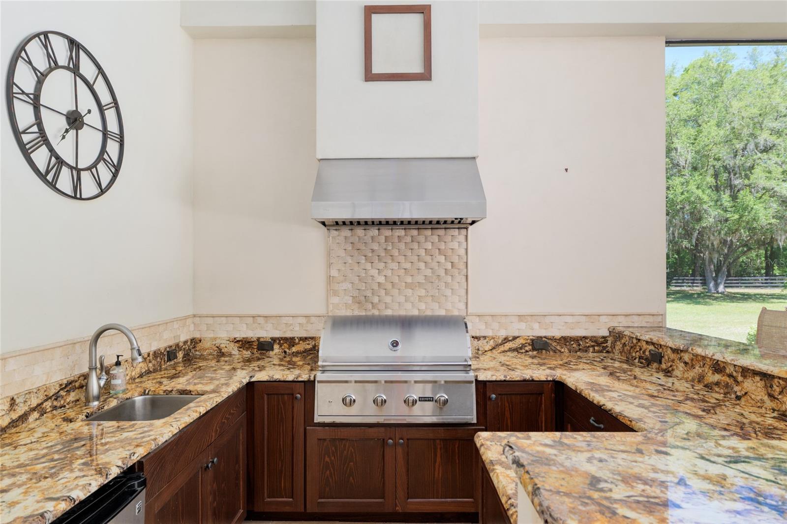 GC529708 Property Photo